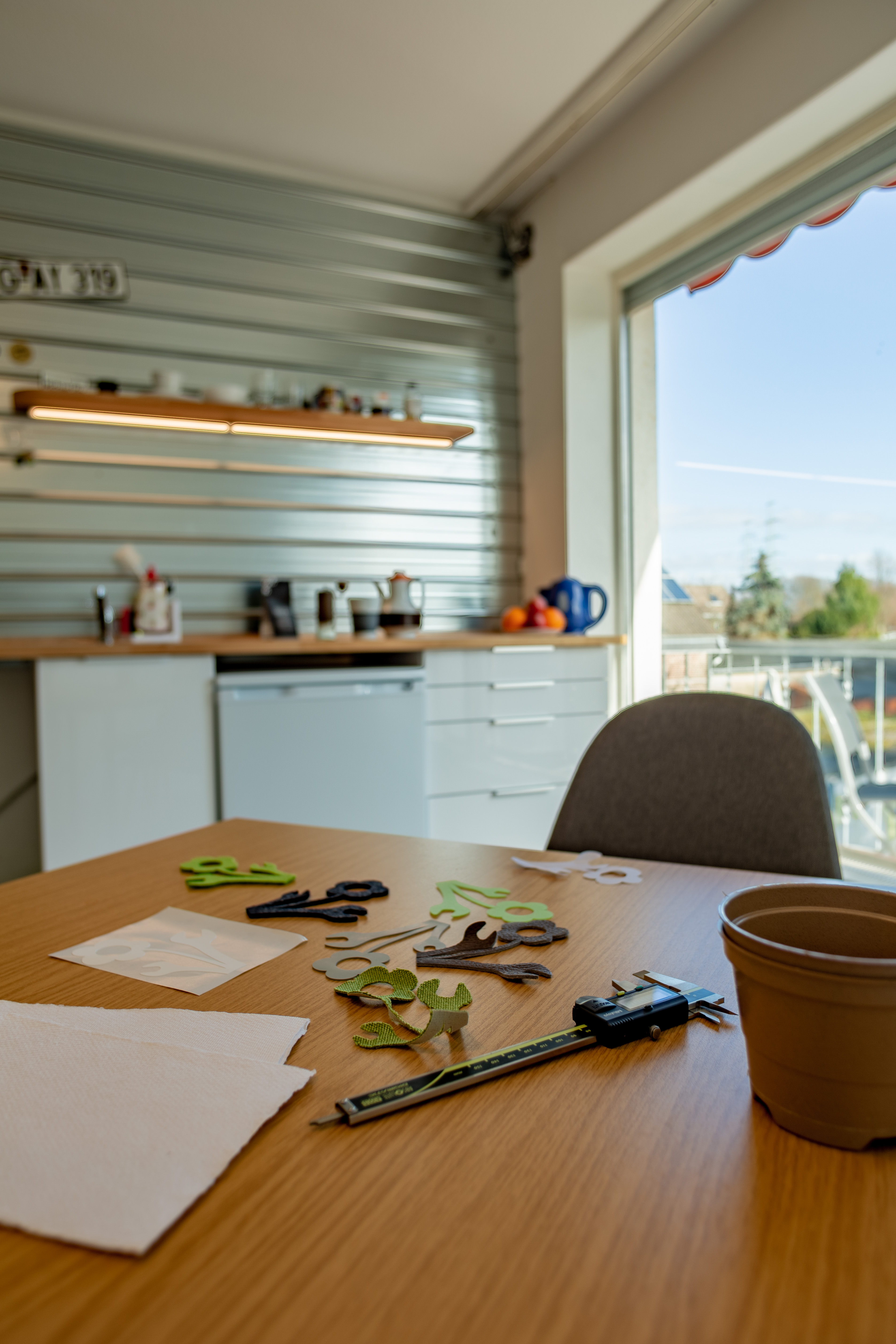 Küchentisch und Küchenzeile